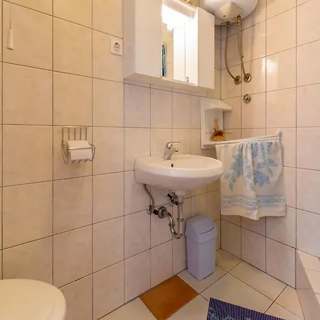 Snjezana Apartment *